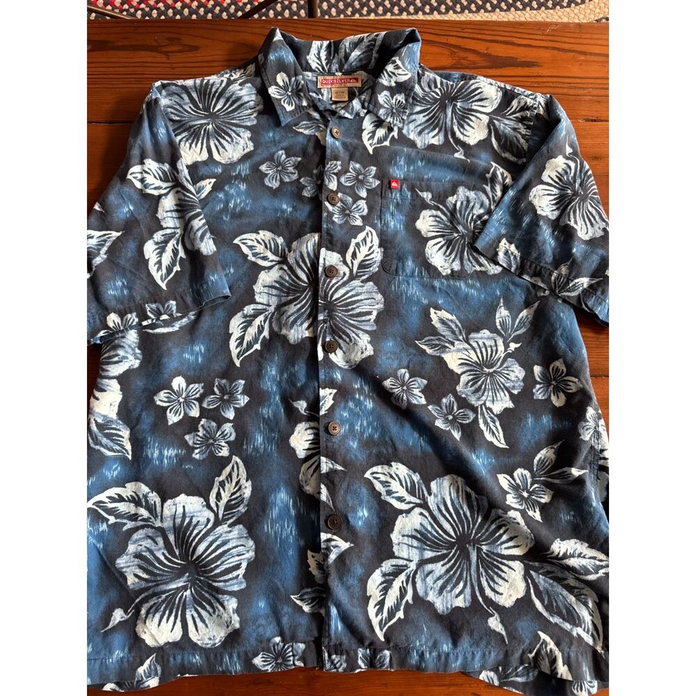Vintage Quiksilver Men's Button Up Shirt XL